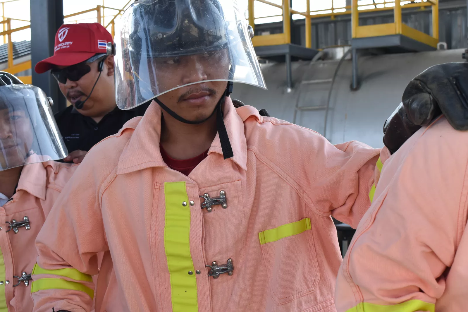 การฝึกปฏิบัติดับเพลิงขั้นต้น - หลักสูตรดับเพลิง ที่ Safety Station โรงเรียนความปลอดภัย