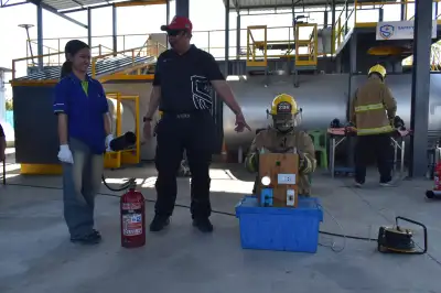 บรรยากาศการฝึกอบรมดับเพลิงขั้นต้น - หลักสูตรดับเพลิง ที่ Safety Station โรงเรียนความปลอดภัย