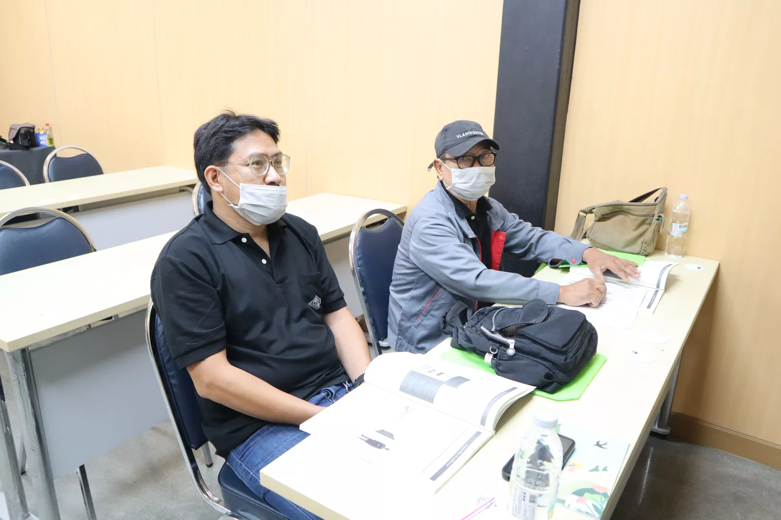 บรรยากาศการฝึกอบรมผู้ช่วยเหลืออับอากาศ  - หลักสูตรอับอากาศ ที่ Safety Station โรงเรียนความปลอดภัย