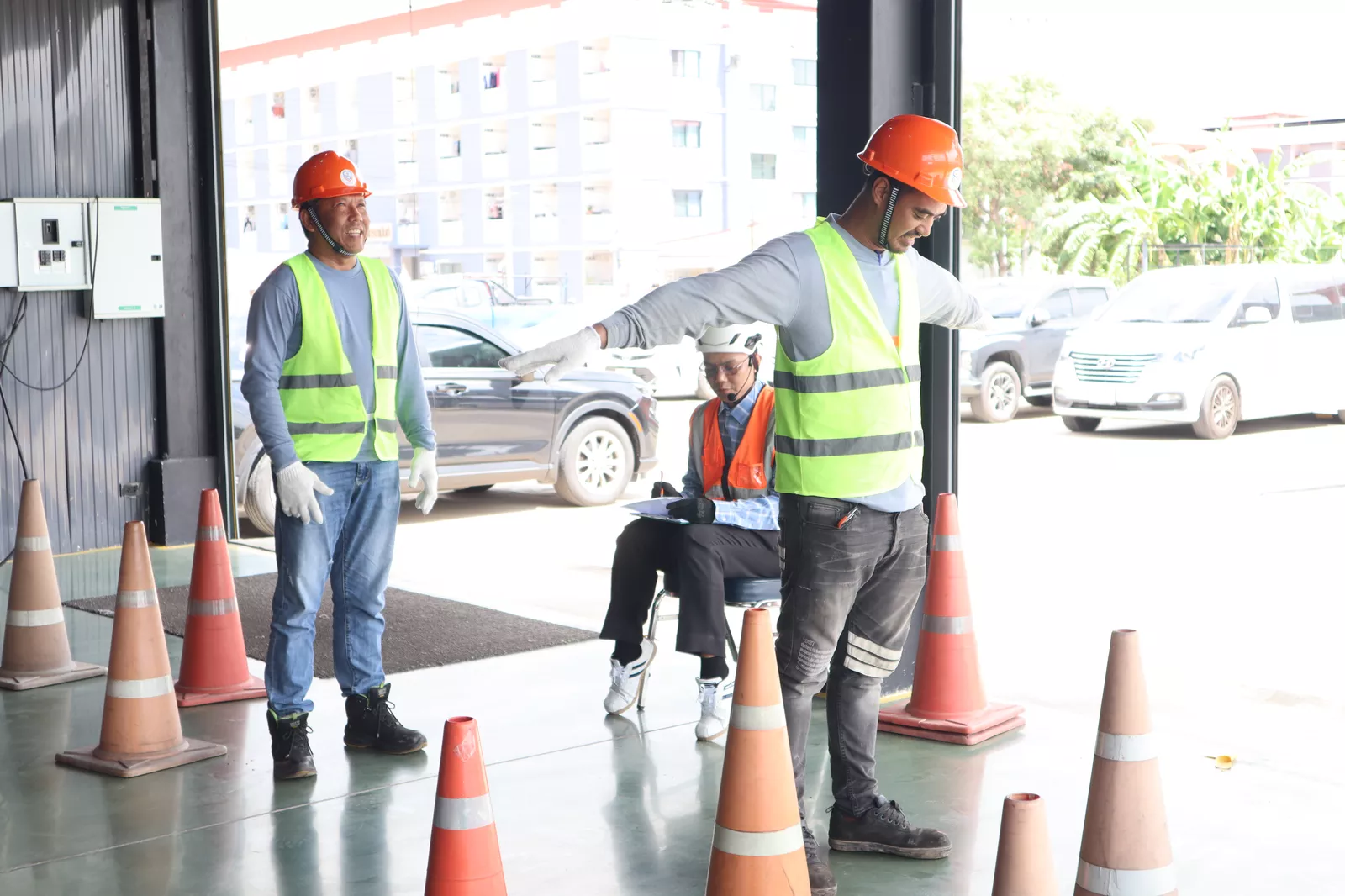 วิทยากรสอนทฤษฎีอบรมเครน Overhead Crane - หลักสูตรปั้นจั่น ที่ Safety Station โรงเรียนความปลอดภัย