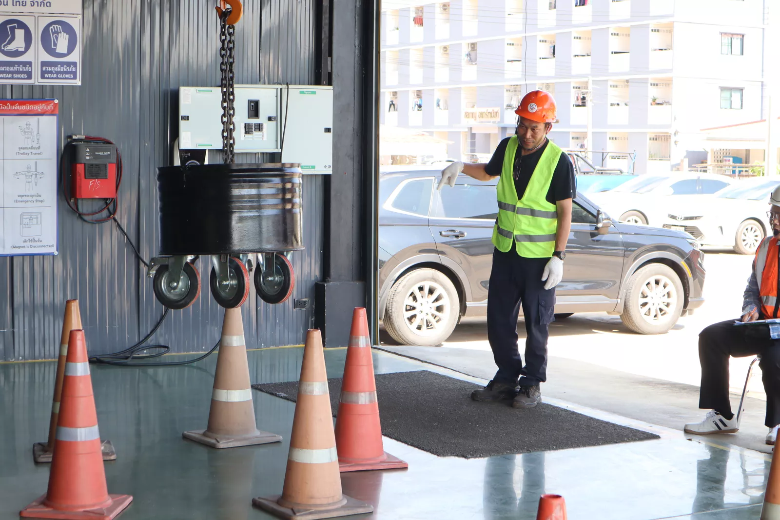 วิทยากรสอนทฤษฎีอบรมเครน Overhead Crane - หลักสูตรปั้นจั่น ที่ Safety Station โรงเรียนความปลอดภัย
