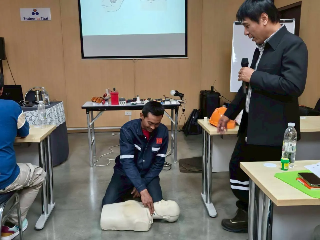 การสาธิตความปลอดภัยไฟฟ้า - หลักสูตรไฟฟ้า ที่ Safety Station โรงเรียนความปลอดภัย