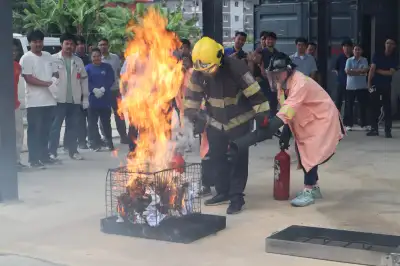 ภาพอบรมดับเพลิงขั้นต้นจริง