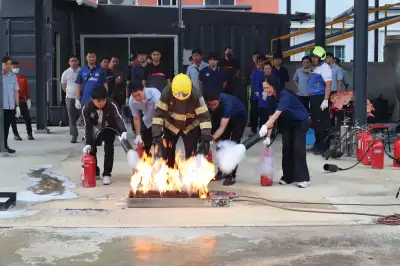 ภาพอบรมดับเพลิงขั้นต้นจริง
