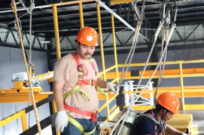 การฝึกปฏิบัติอับอากาศ 4 ผู้ - หลักสูตรอับอากาศ ที่ Safety Station โรงเรียนความปลอดภัย