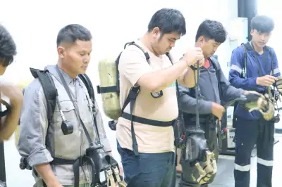 ภาพอบรมผู้ปฏิบัติงานอับอากาศจริง