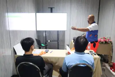 บรรยากาศการฝึกอบรมผู้ควบคุมงานอับอากาศ - หลักสูตรอับอากาศ ที่ Safety Station โรงเรียนความปลอดภัย