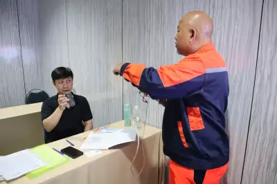 วิทยากรสอนทฤษฎีผู้ควบคุมงานอับอากาศ - หลักสูตรอับอากาศ ที่ Safety Station โรงเรียนความปลอดภัย