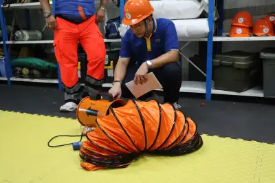 วิทยากรสอนทฤษฎีผู้อนุญาตอับอากาศ  - หลักสูตรอับอากาศ ที่ Safety Station โรงเรียนความปลอดภัย